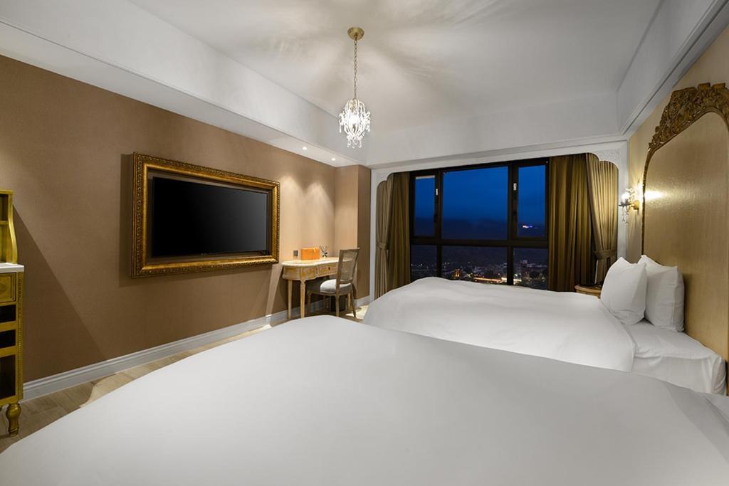 格拉斯行館 Grasse Grace Manor Apartment Nanzhuang Luaran gambar